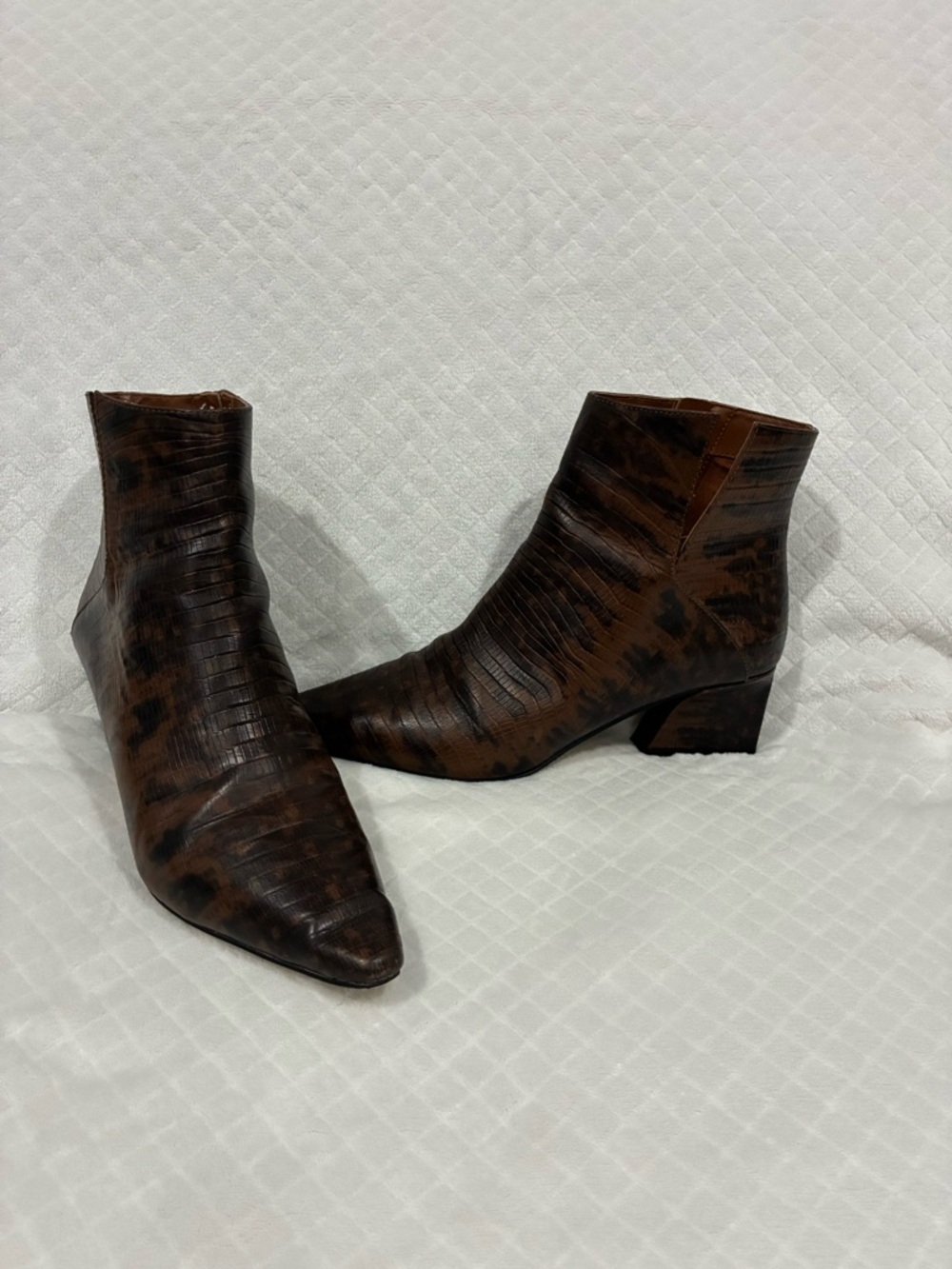 Franco Sarto sandria leather heeled pointed toe ankle western boots espresso